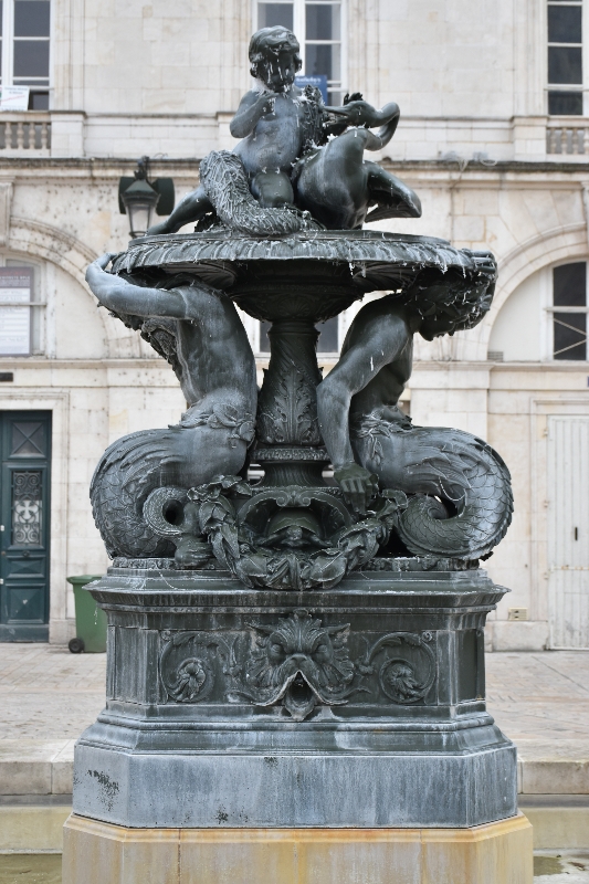 Fontaine_Orleans2.jpg
